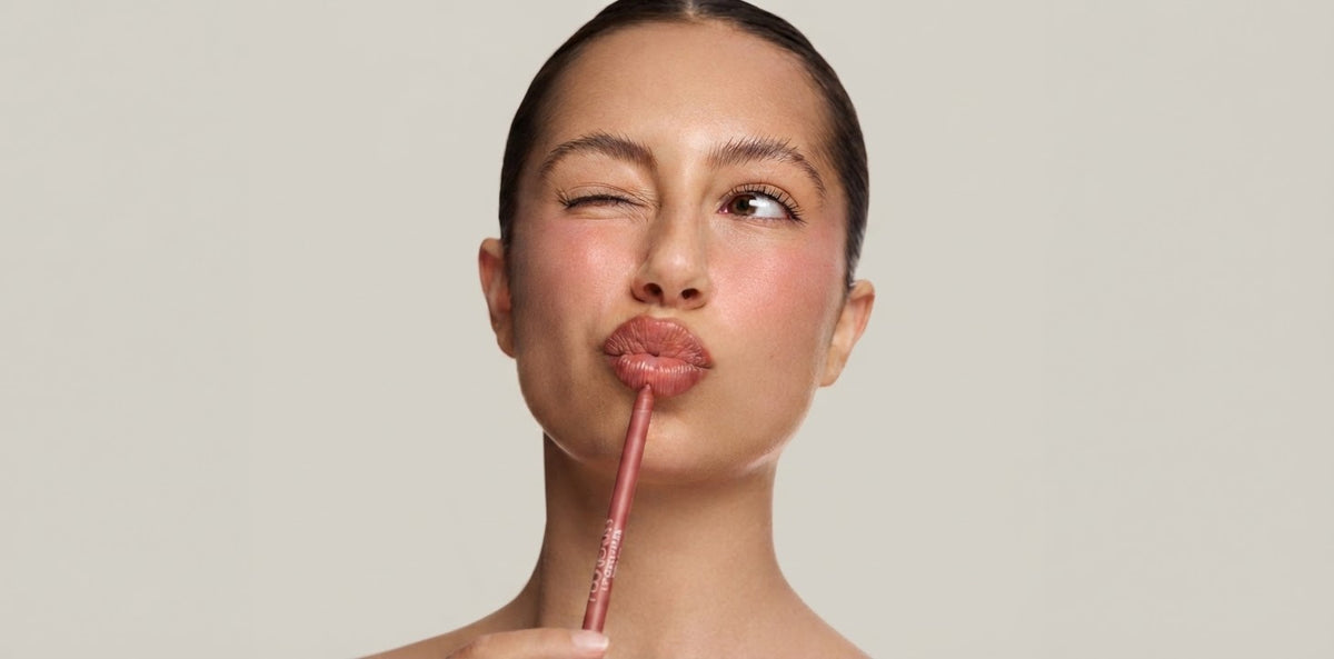 MAKEUP